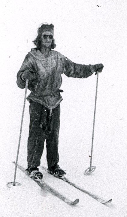 Person on snow with skis