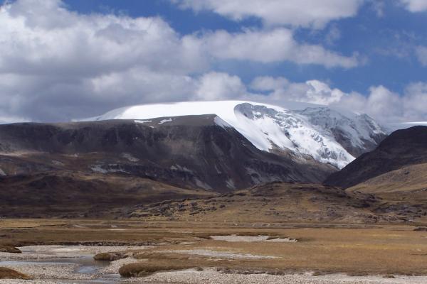 The north dome of the Quelccaya Ice Cap in Peru in 2003